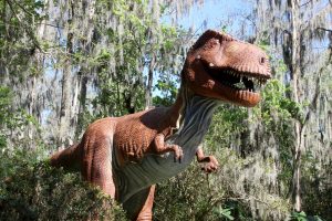 Un dinosaurio de Dinosaur World Tampa FL