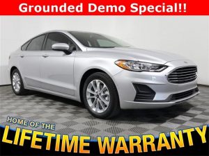 Ford Fusion 2019 plateado