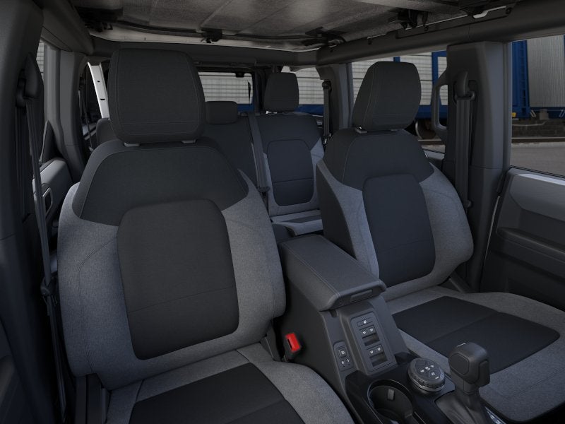 Ford Bronco Base 2026