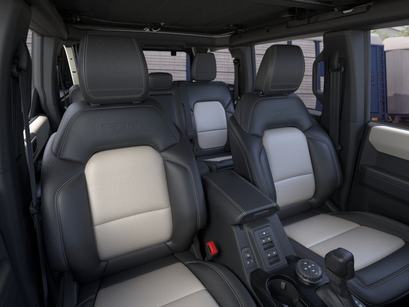 Ford Bronco Outer Banks® 2026