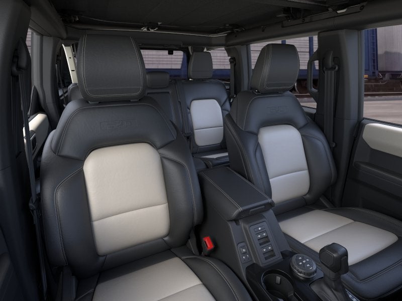 Ford Bronco Outer Banks® 2026