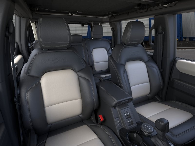 Ford Bronco Outer Banks® 2026