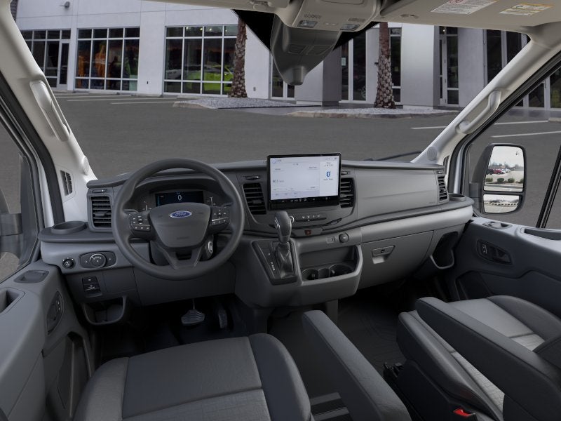 Furgoneta de carga comercial Ford Transit 2026