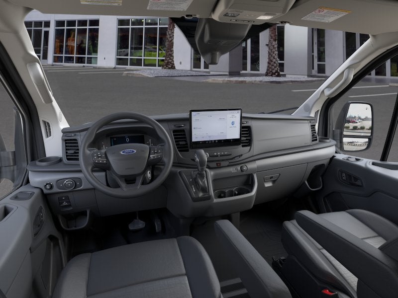 Furgoneta de carga comercial Ford Transit 2026