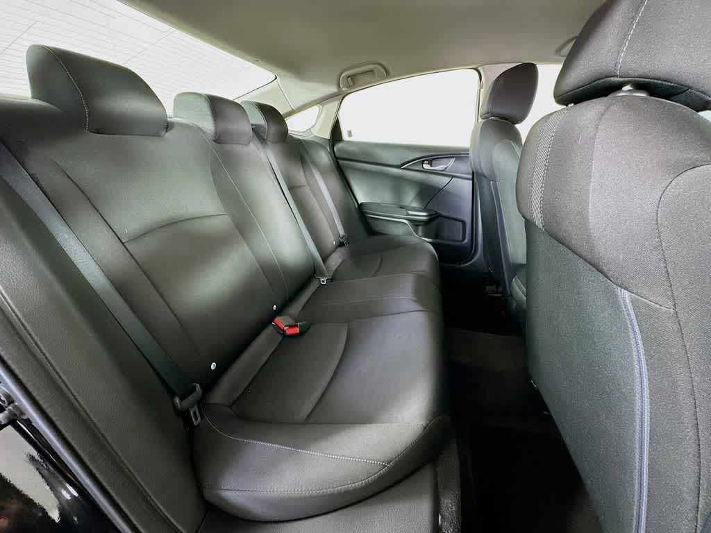 Honda Civic Sedán LX 2016