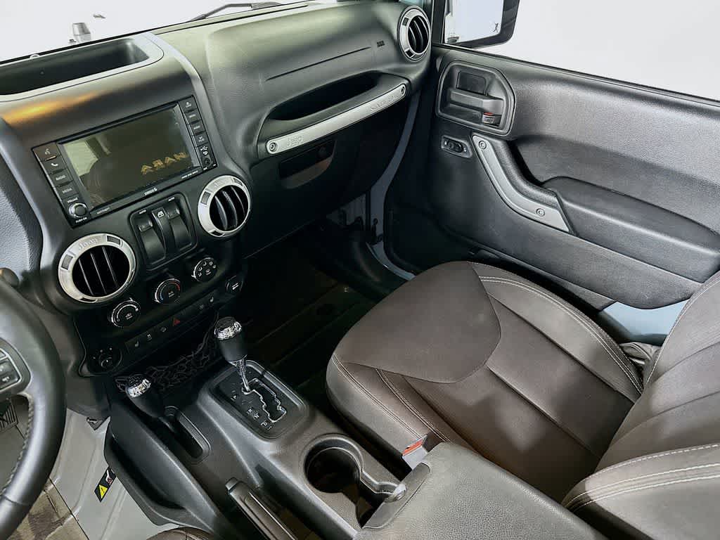 Jeep Wrangler Sahara 2014