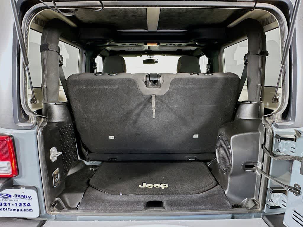 Jeep Wrangler Sahara 2014