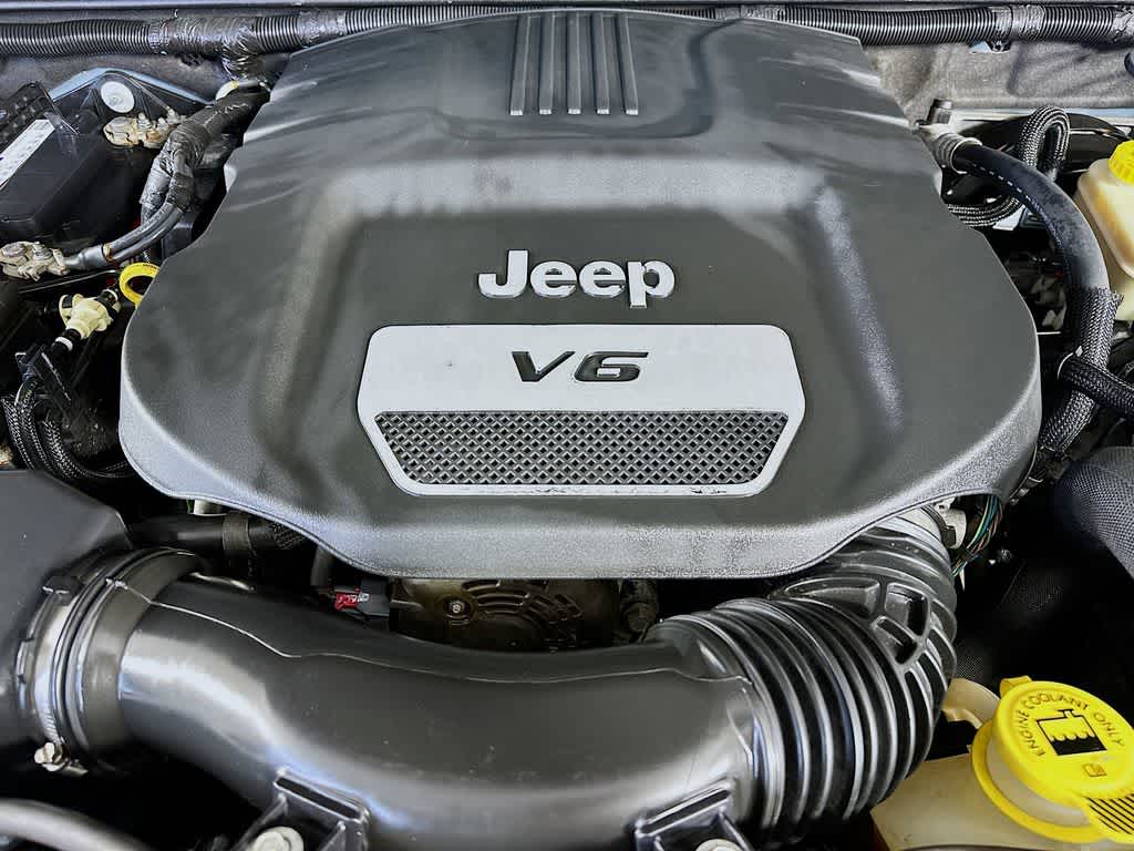 Jeep Wrangler Sahara 2014
