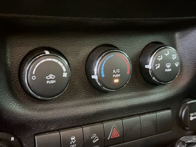 Jeep Wrangler Unlimited Sport 2014