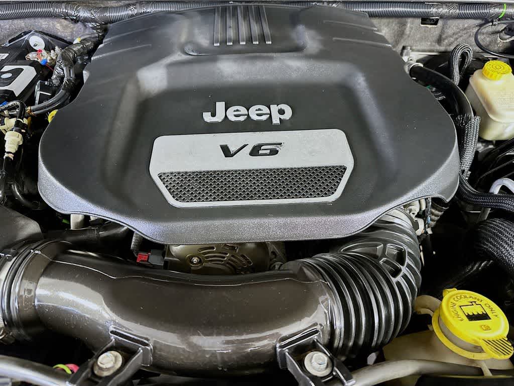 Jeep Wrangler Unlimited Sport 2014