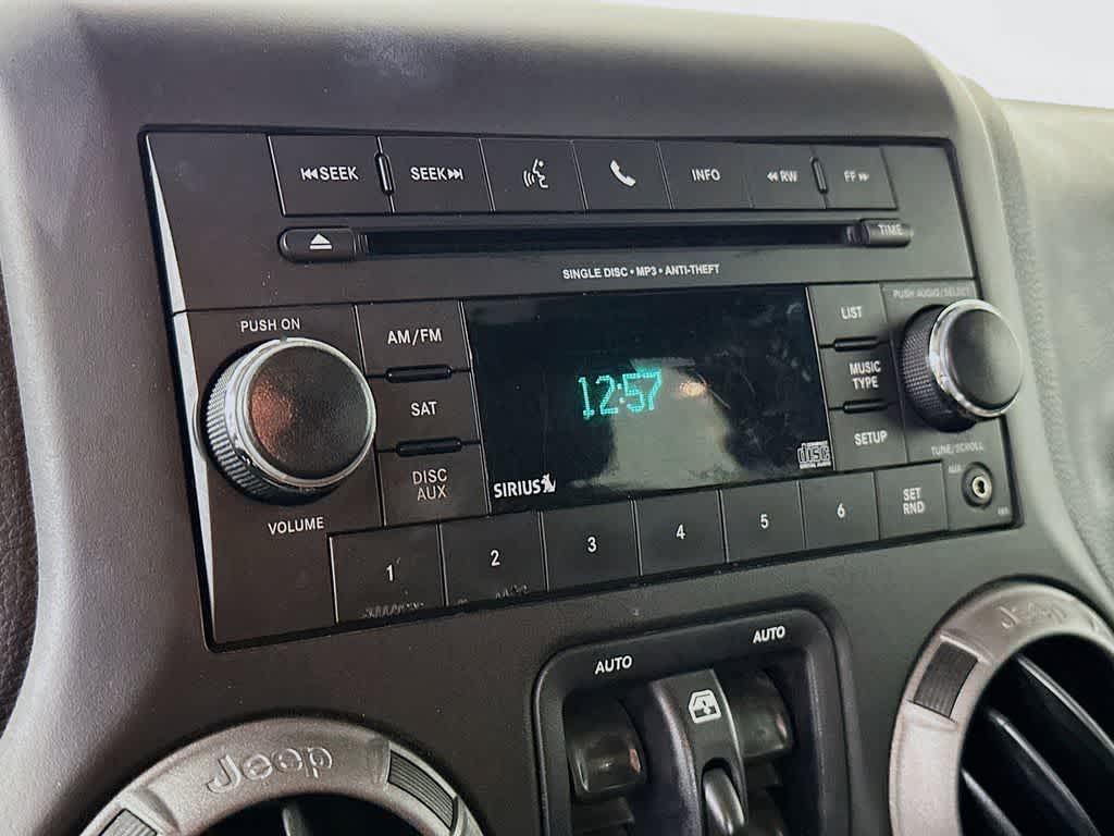 Jeep Wrangler Unlimited Sport 2017