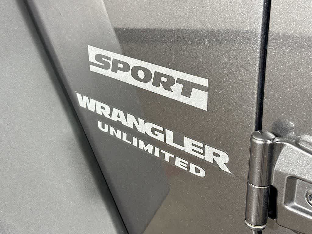 Jeep Wrangler Unlimited Sport 2017