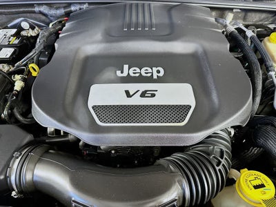 Jeep Wrangler Unlimited Sport 2016