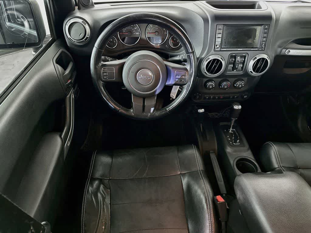Jeep Wrangler Unlimited Sahara 2012