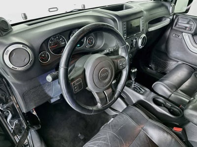 Jeep Wrangler Unlimited Sahara 2012