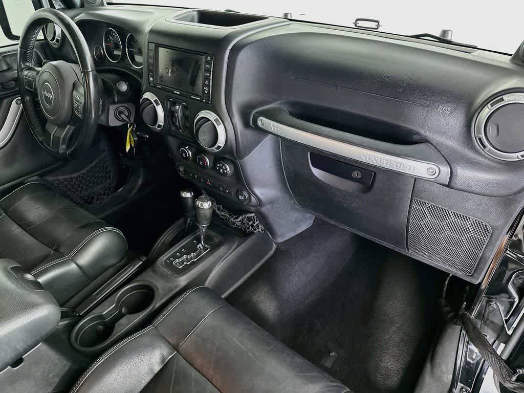 Jeep Wrangler Unlimited Sahara 2012