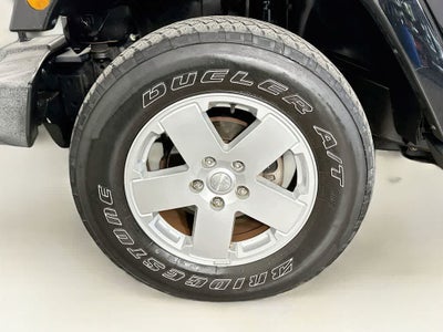 Jeep Wrangler Unlimited Sahara 2012