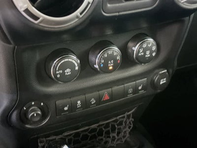 Jeep Wrangler Unlimited Sahara 2015