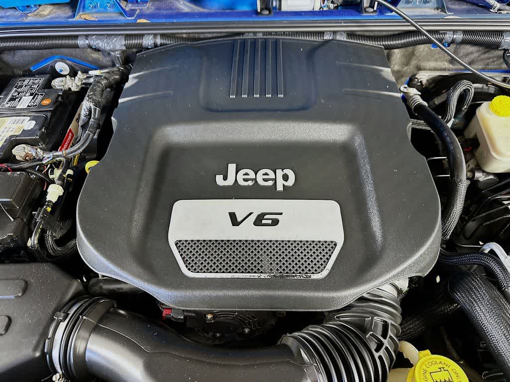 Jeep Wrangler Unlimited Sahara 2015