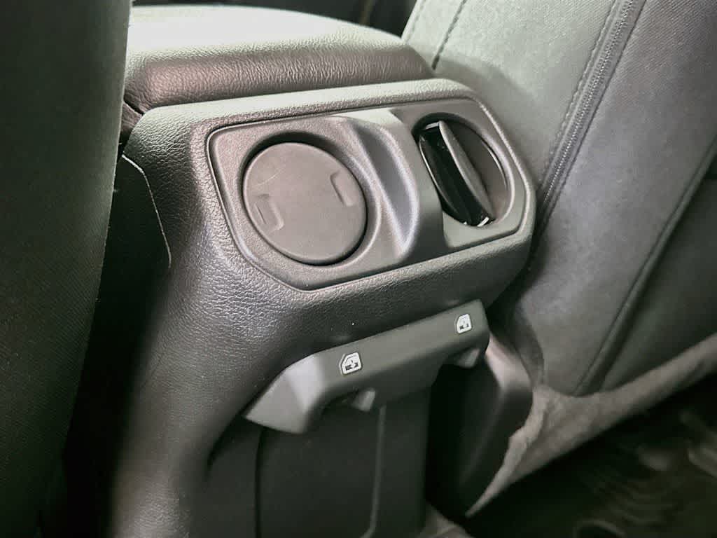 Jeep Wrangler Unlimited Willys 2022