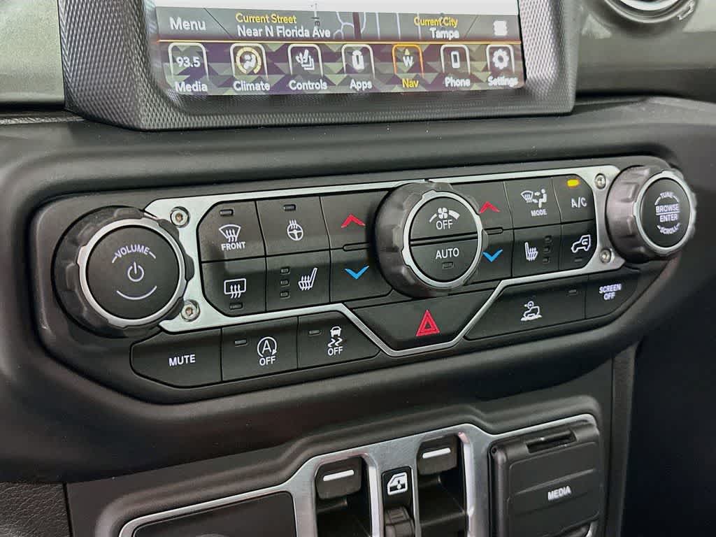 Jeep Wrangler Sahara 2023