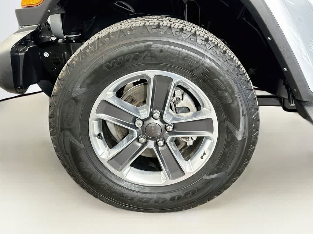 Jeep Wrangler Sahara 2023