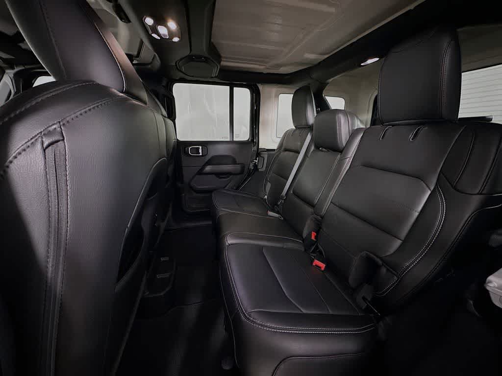 Jeep Wrangler Unlimited Sahara 2022