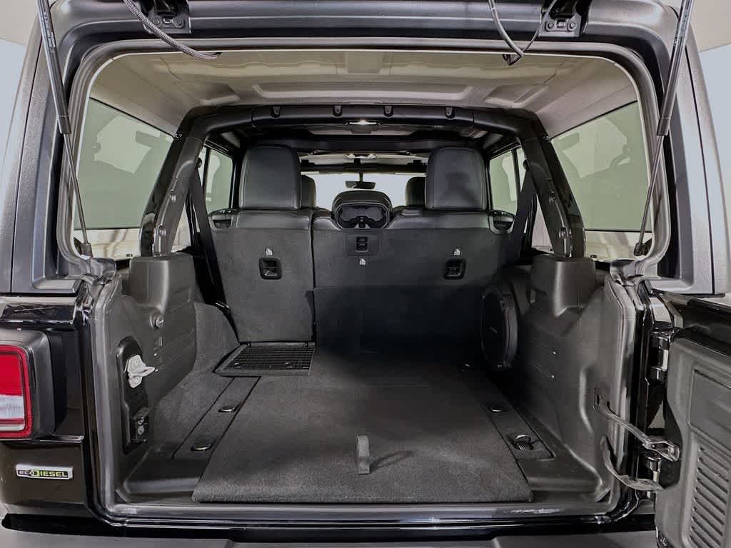 Jeep Wrangler Unlimited Sahara 2022