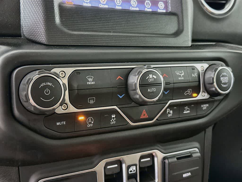 Jeep Wrangler Unlimited Sahara 2021