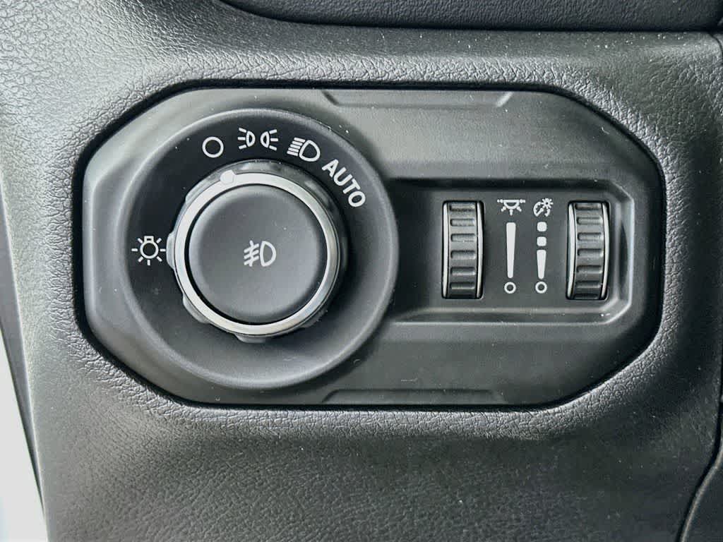 Jeep Wrangler Unlimited Sahara 2021