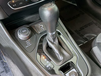 Jeep Cherokee Altitude Lux 2023