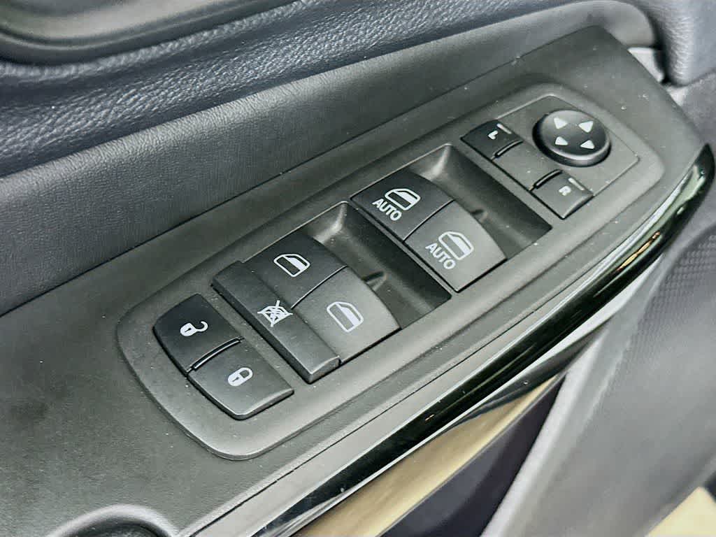 Jeep Cherokee Altitude Lux 2023