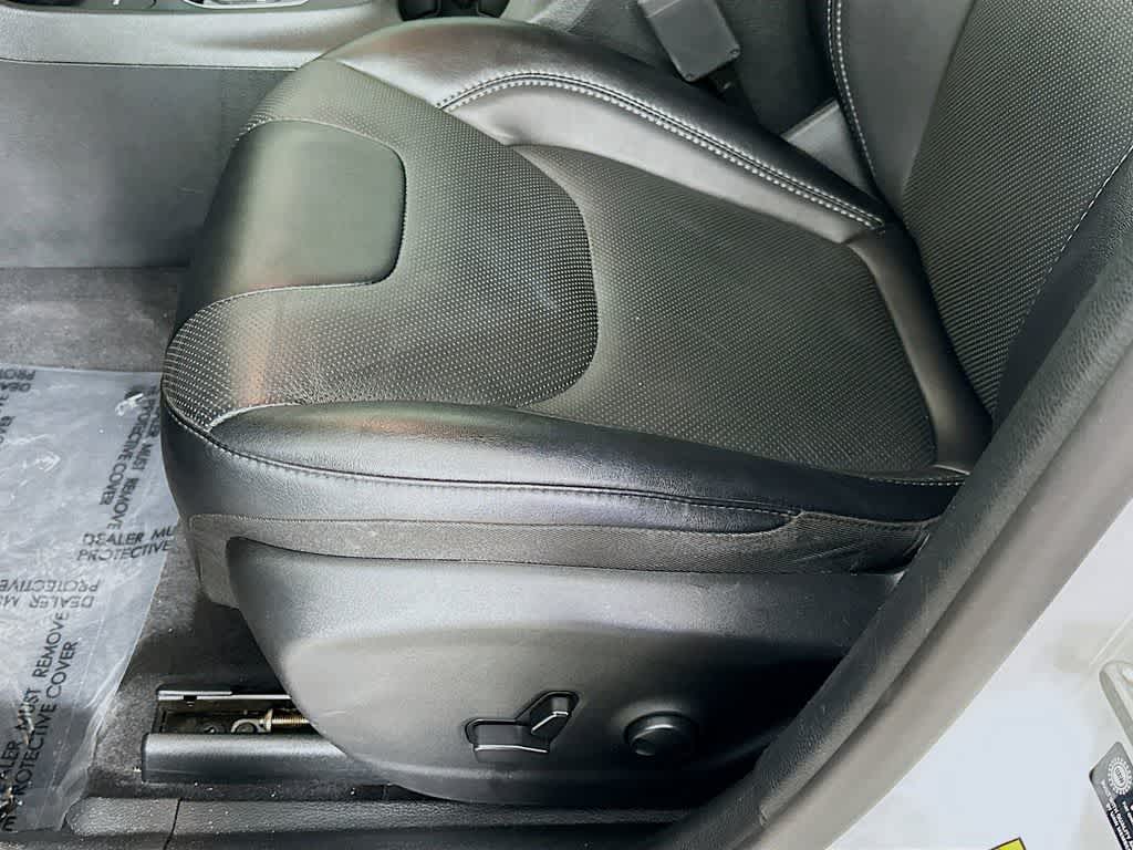 Jeep Cherokee Altitude Lux 2023