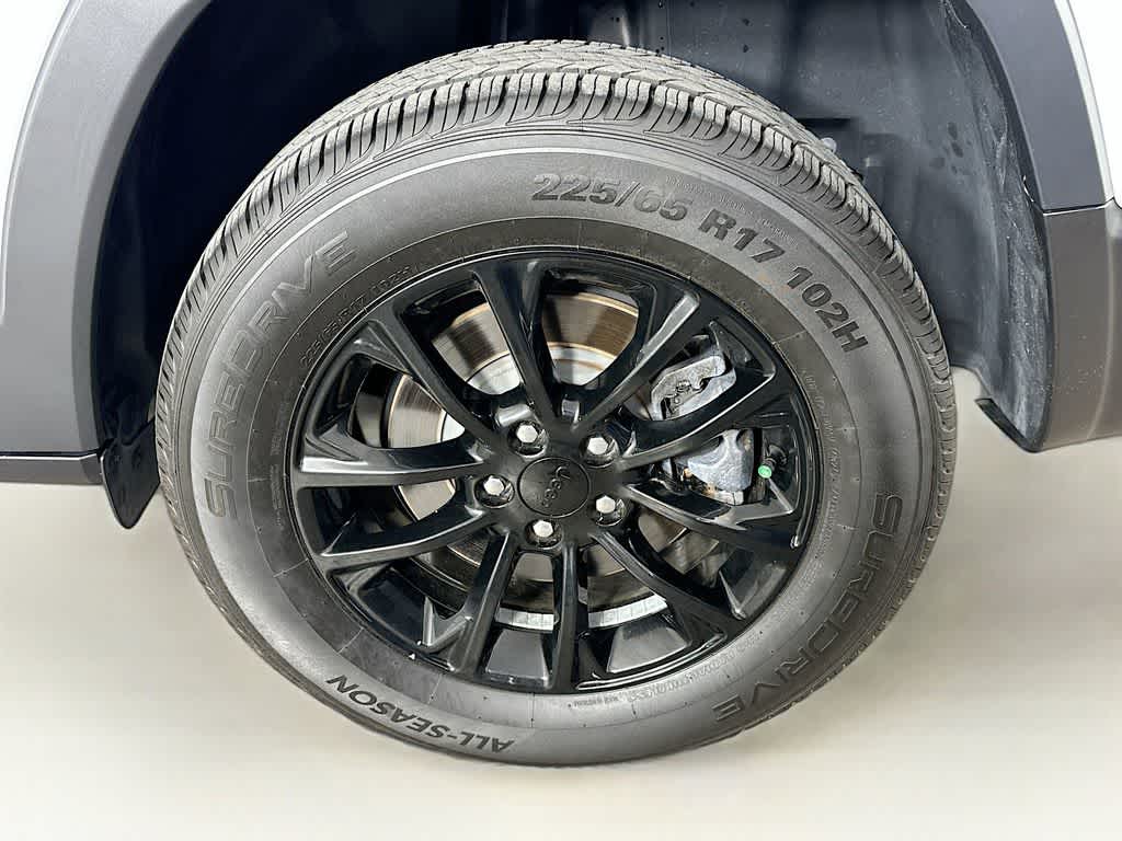 Jeep Cherokee Altitude Lux 2023