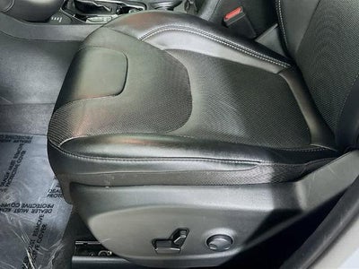 Jeep Cherokee Altitude Lux 2023