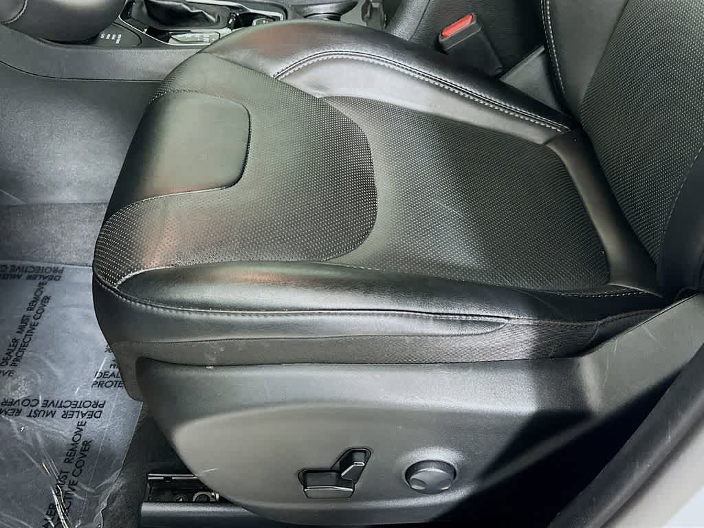 Jeep Cherokee Altitude Lux 2023