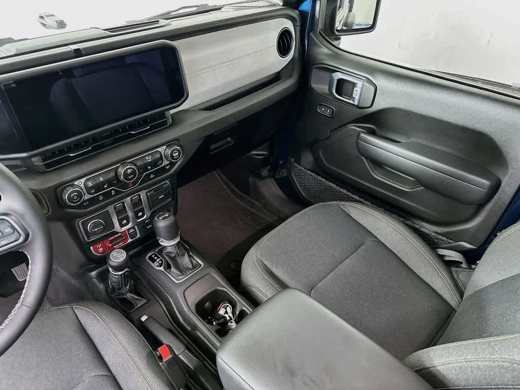 Jeep Wrangler Willys 2025