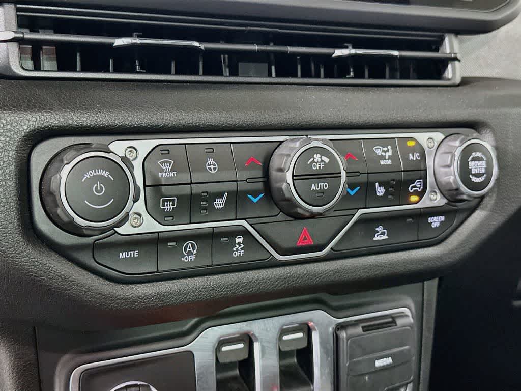 Jeep Wrangler Willys 2025