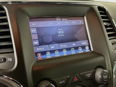 Jeep Grand Cherokee Laredo E 2020