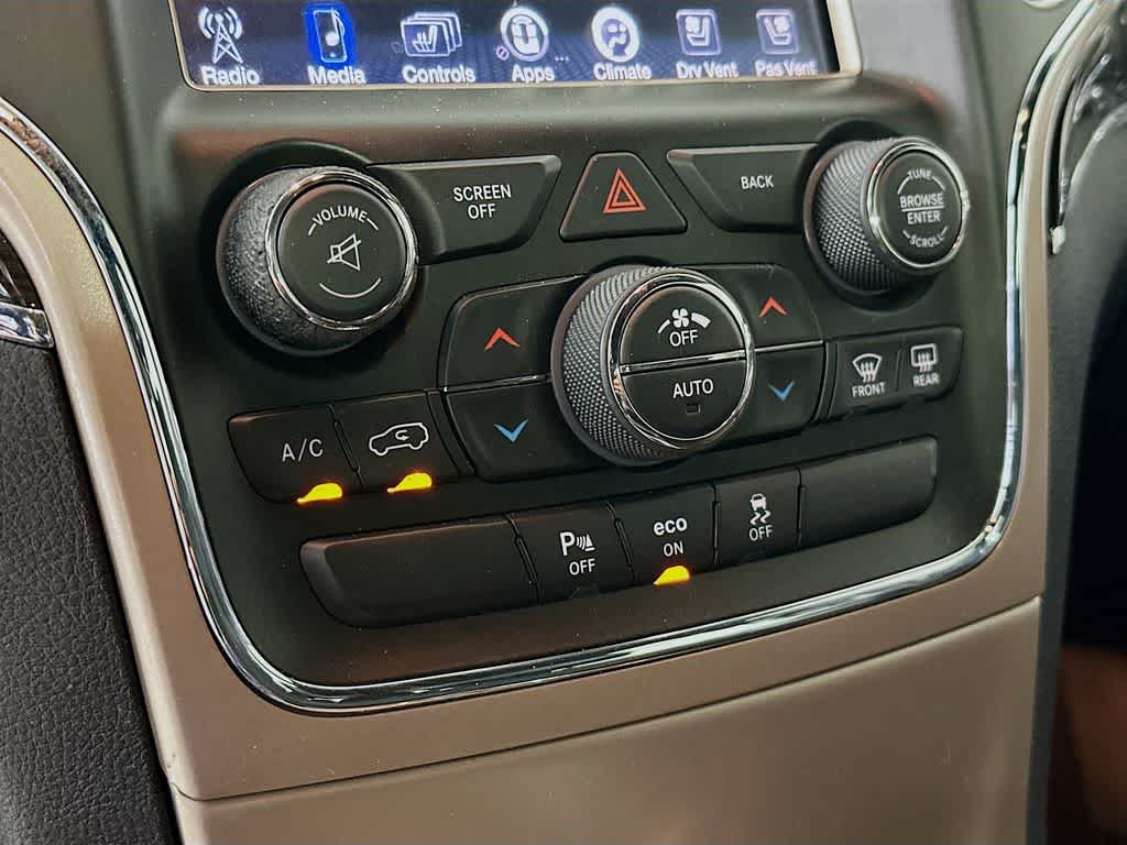 Jeep Grand Cherokee Overland 2014
