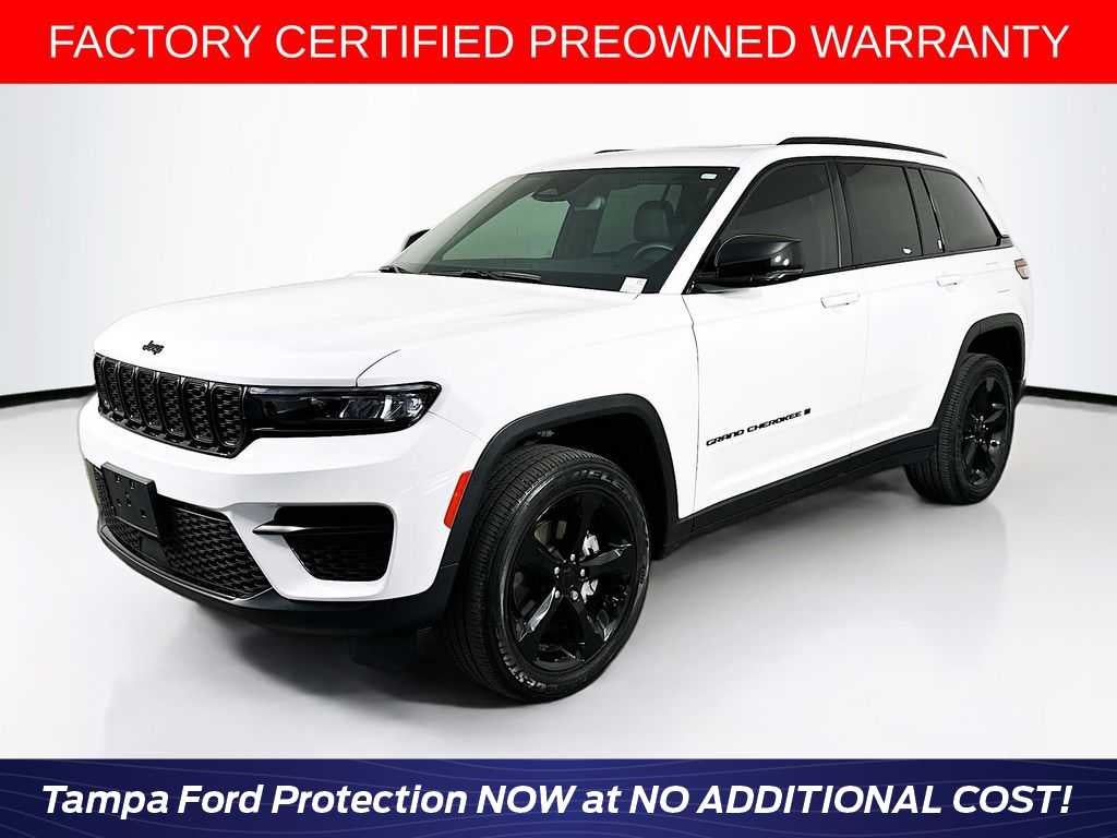 Jeep Grand Cherokee Altitude 2023