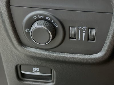Jeep Grand Cherokee Altitude 2025