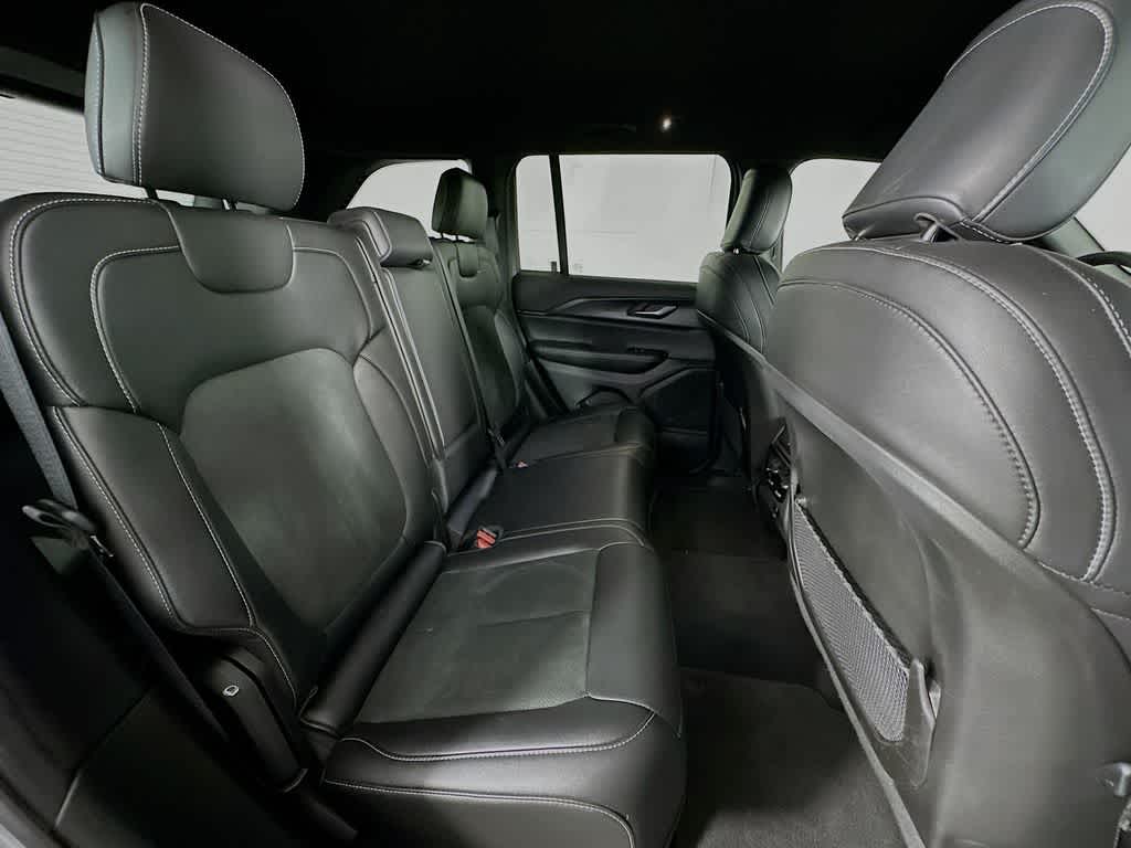 Jeep Grand Cherokee Altitude 2025