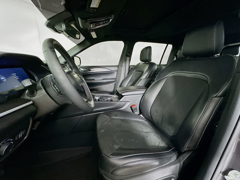 Jeep Grand Cherokee L Altitude X 2024