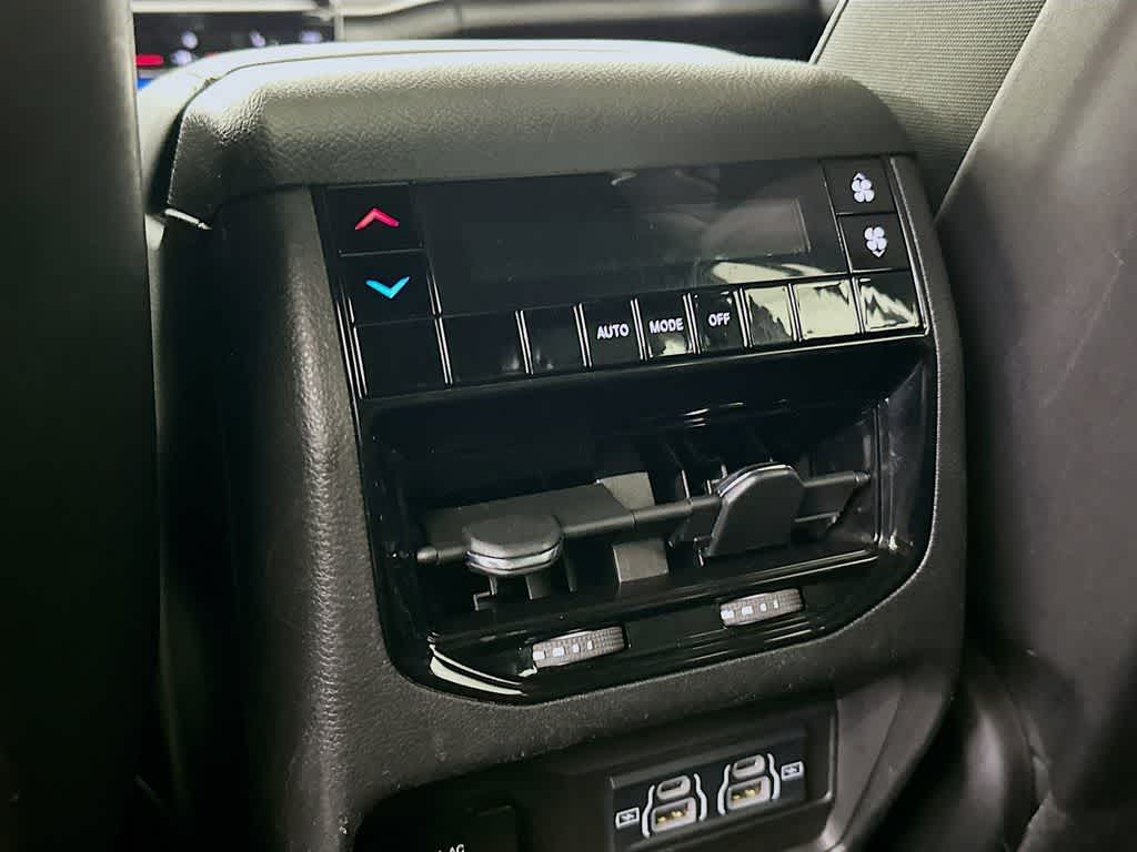 Jeep Grand Cherokee L Altitude X 2024
