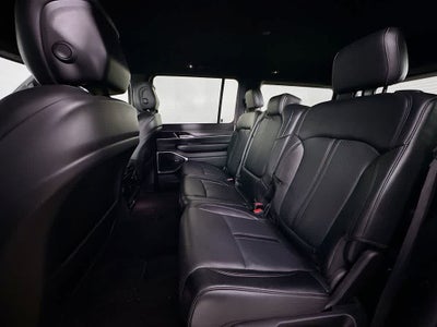 2023 Jeep Wagoneer Serie III