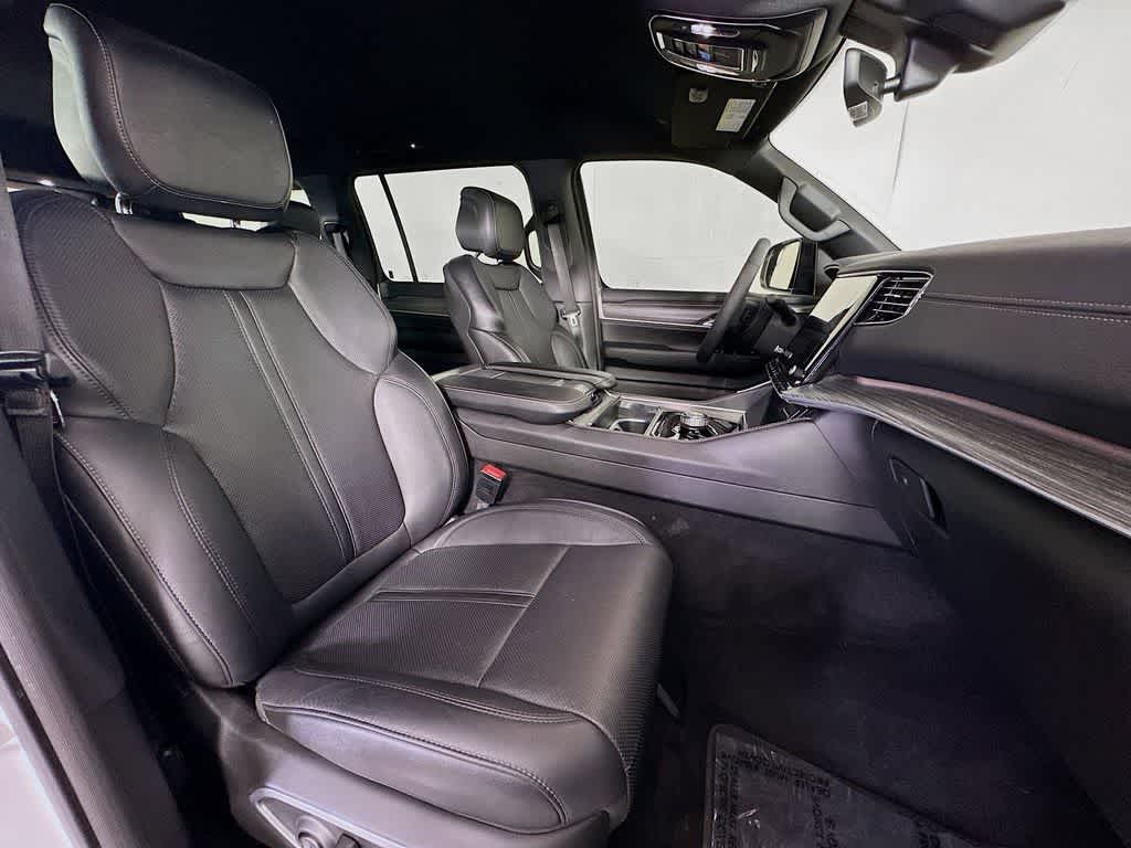 2023 Jeep Wagoneer Serie III