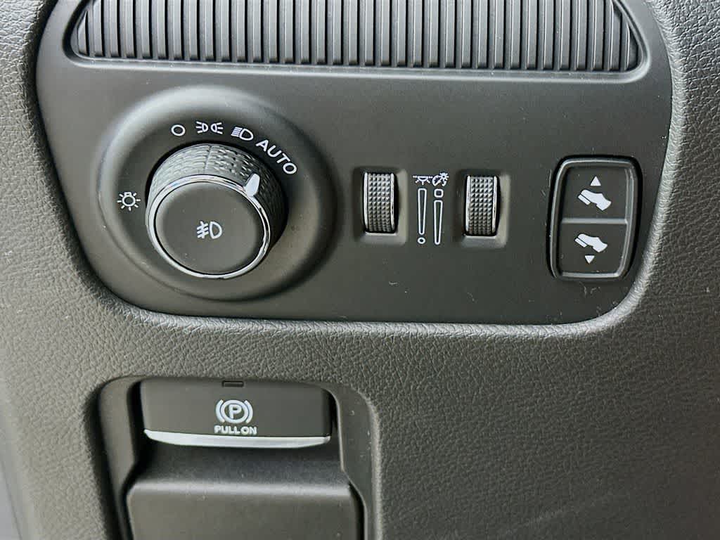 2023 Jeep Wagoneer Serie III