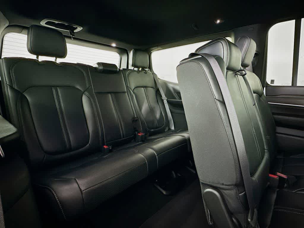 2023 Jeep Wagoneer Serie III