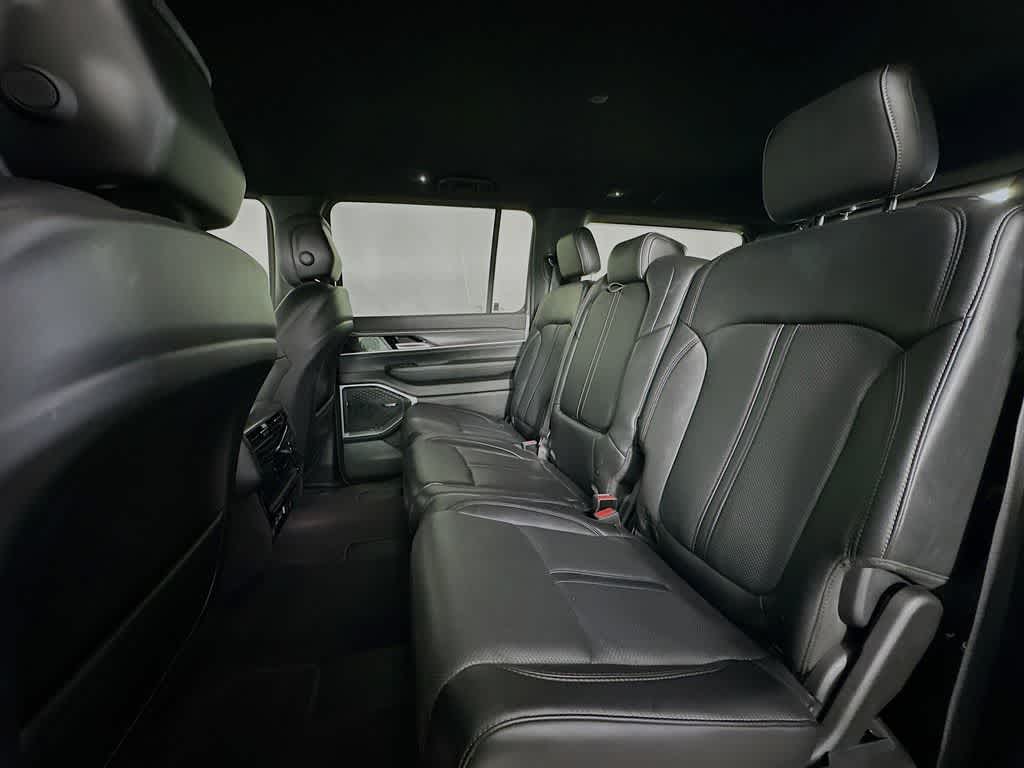 2023 Jeep Wagoneer Serie III